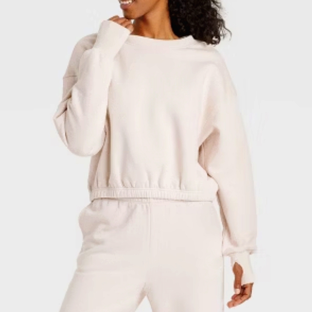 JoyLab Cropped Oversized Crew neck Sweatshirt Soft Comfortable